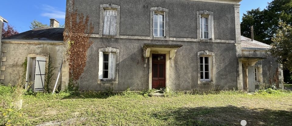 Mansion 10 rooms of 234 m² in Celles-sur-Belle (79370)