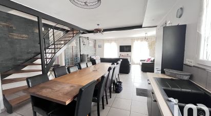 Maison 8 pièces de 187 m² à Guchan (65170)