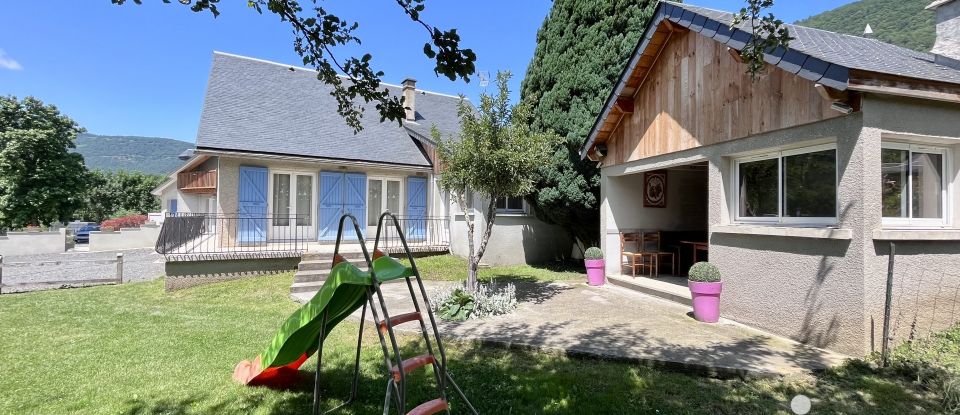 Maison 8 pièces de 187 m² à Guchan (65170)