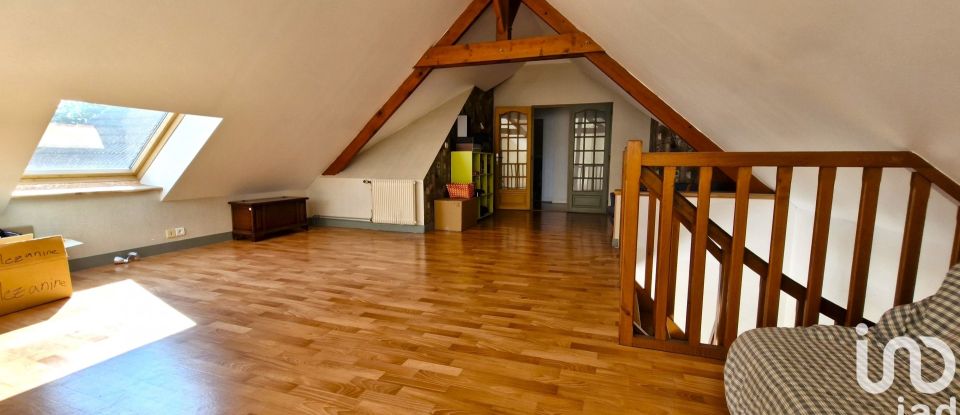 Maison 6 pièces de 238 m² à La Chapelle-Saint-Mesmin (45380)