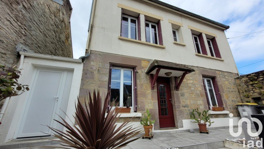 Maison de ville 4 pièces de 113 m² à Cherbourg-en-Cotentin (50130)