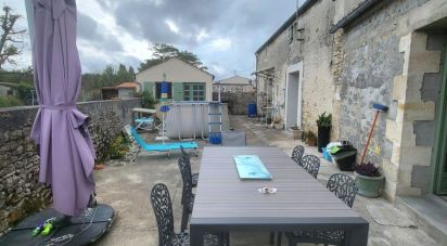 House 5 rooms of 100 m² in Marennes (17320)