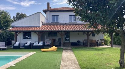 Maison 6 pièces de 155 m² à Vic-en-Bigorre (65500)