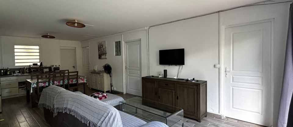 Maison 6 pièces de 140 m² à Saint-Joseph (97480)