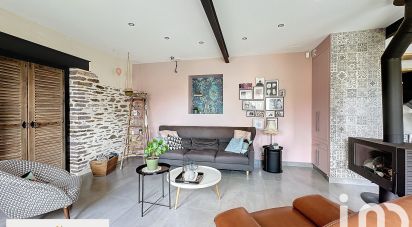 Longère 5 pièces de 148 m² à Crevin (35320)