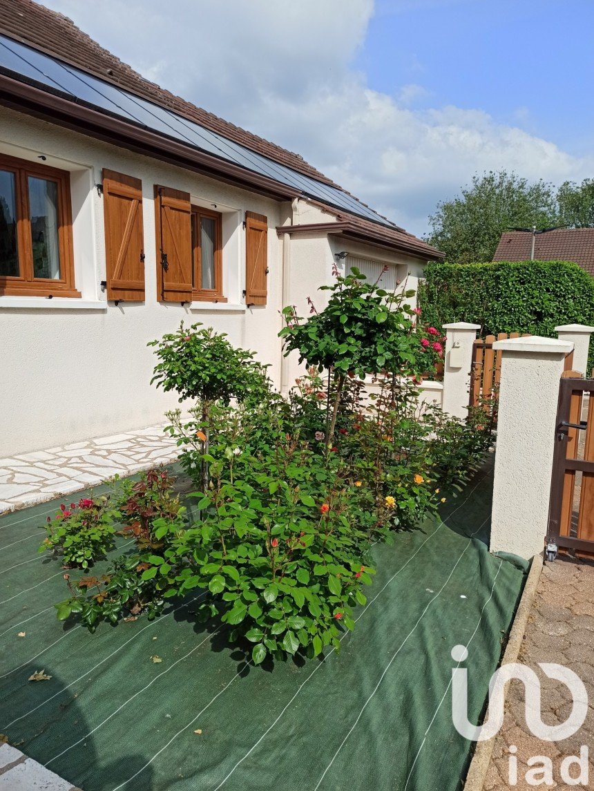 Maison 6 pièces de 150 m² à Cernay-la-Ville (78720)