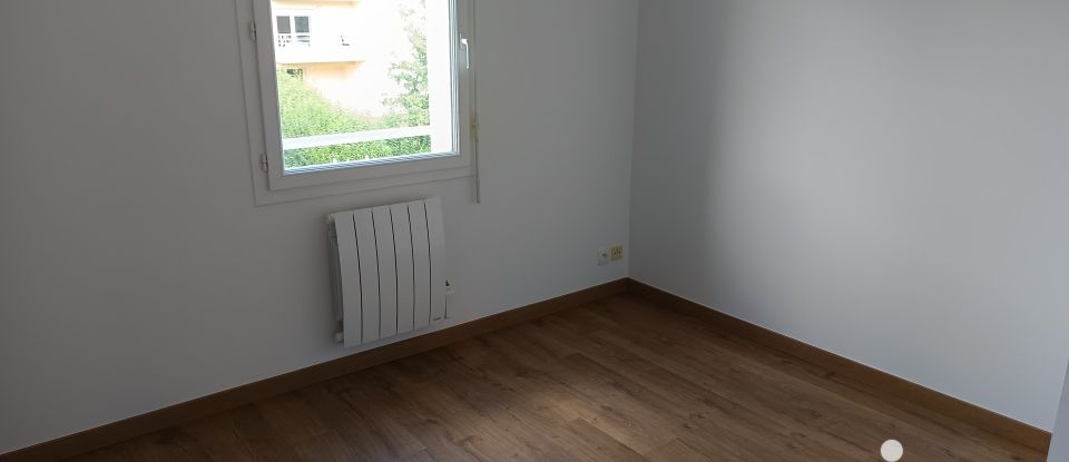 Apartment 3 rooms of 61 m² in Locminé (56500)