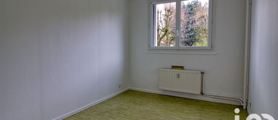 Apartment 3 rooms of 64 m² in Ermont (95120)