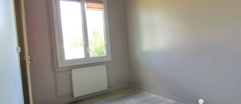 House 3 rooms of 42 m² in Les Clayes-sous-Bois (78340)