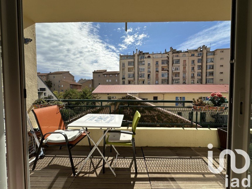 Apartment 2 rooms of 52 m² in Marseille (13008)