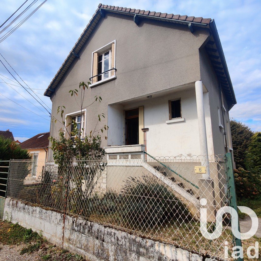 Maison 5 pièces de 90 m² à Argent-sur-Sauldre (18410)