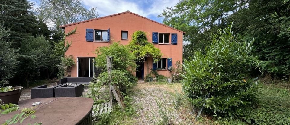 Maison 7 pièces de 164 m² à Moulin-Neuf (09500)