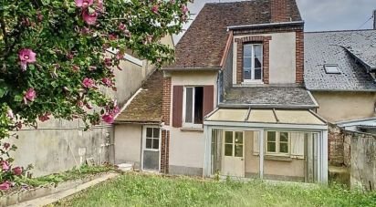 House 3 rooms of 83 m² in Saint-Maurice-sur-Aveyron (45230)