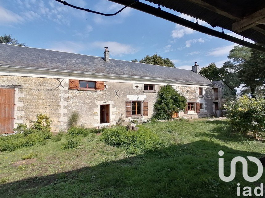 Traditional house 8 rooms of 320 m² in Marçay (37500)