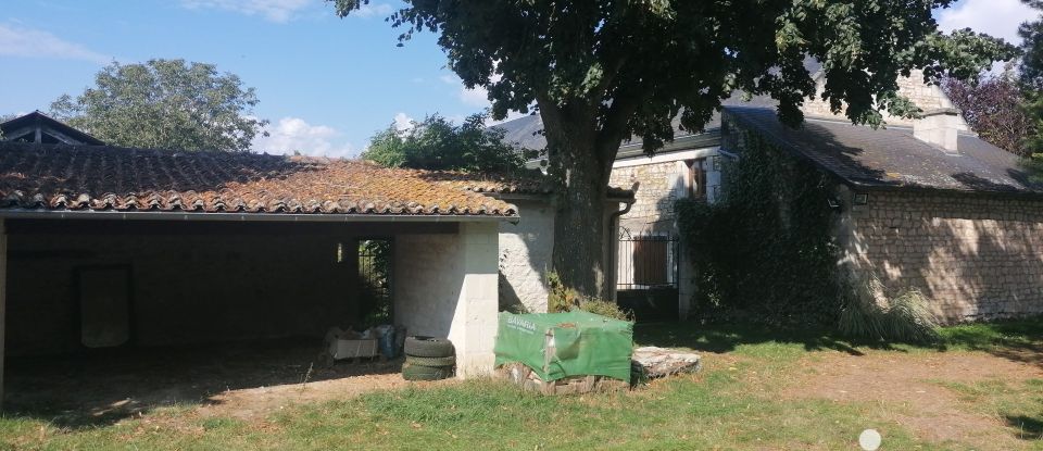 Traditional house 8 rooms of 320 m² in Marçay (37500)