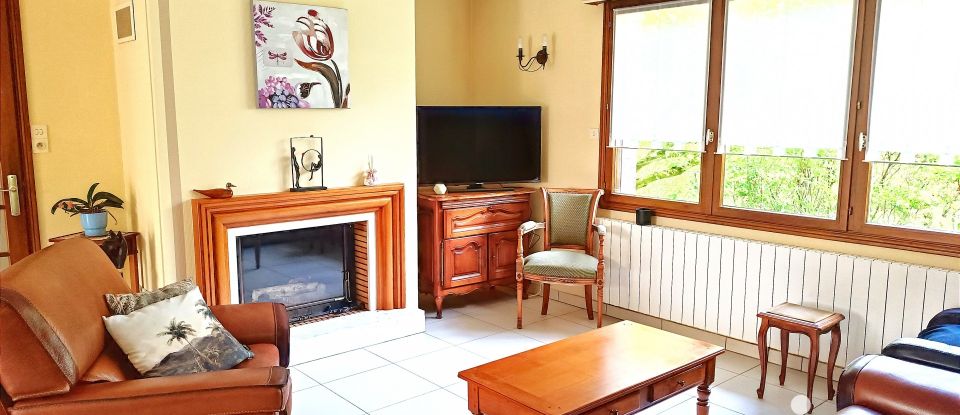 Traditional house 6 rooms of 149 m² in Ferfay (62260)