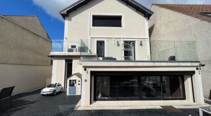 Maison 6 pièces de 147 m² à Paray-Vieille-Poste (91550)