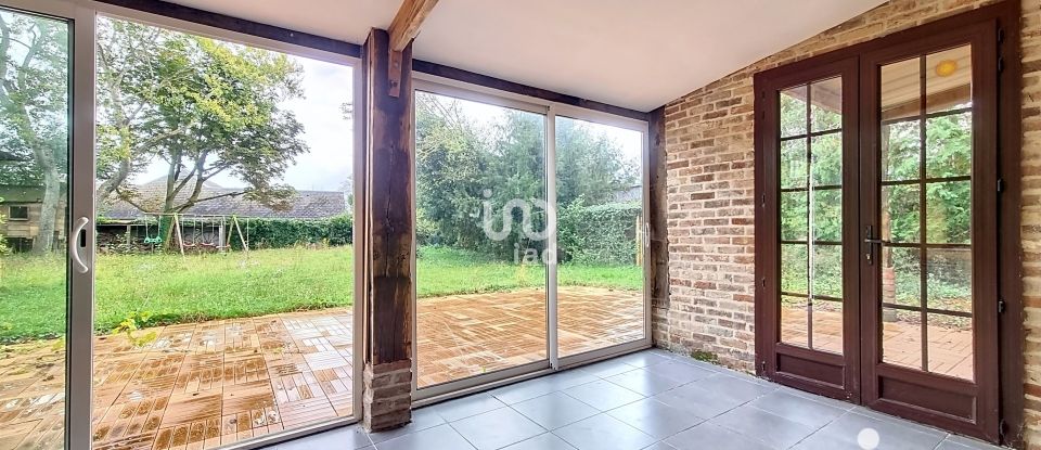 Maison 9 pièces de 239 m² à Quevauvillers (80710)