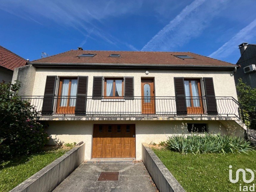 Vente Maison 128m² 6 Pièces à Paray-Vieille-Poste (91550) - Iad France