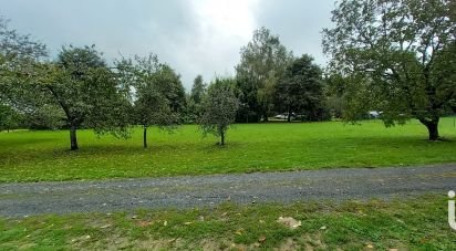 Land of 2,126 m² in Saint-Yrieix-la-Perche (87500)