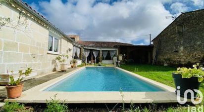 Country house 7 rooms of 272 m² in Floirac (17120)