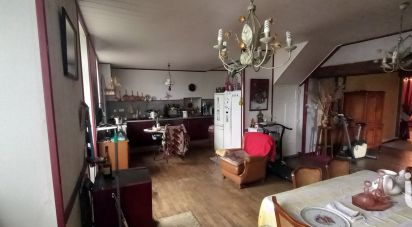 Maison 4 pièces de 125 m² à Saint-Yrieix-la-Perche (87500)