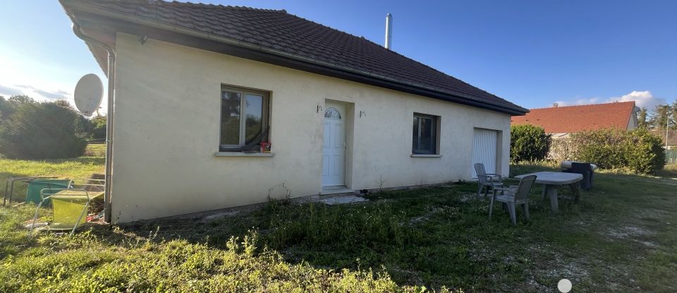 Traditional house 4 rooms of 82 m² in Semoine (10700)