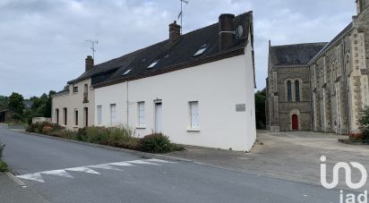 Traditional house 8 rooms of 130 m² in Saint-Michel-de-la-Roë (53350)