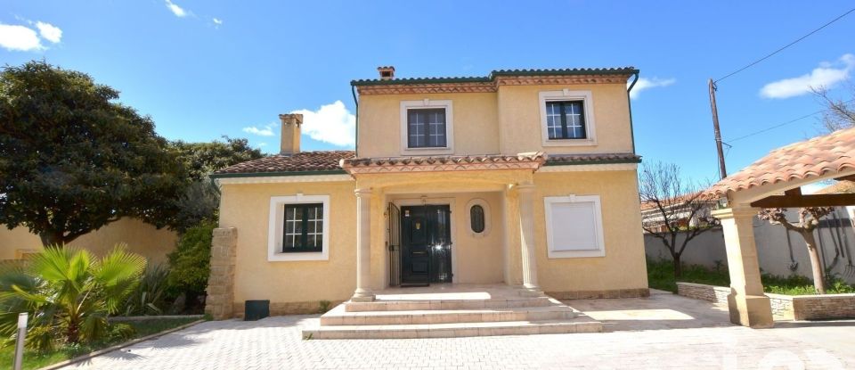 House 8 rooms of 230 m² in Nîmes (30000)