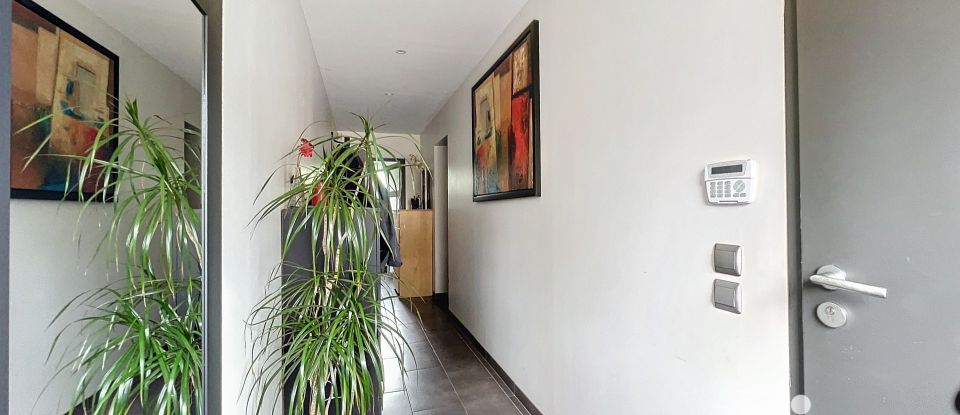 House 7 rooms of 156 m² in Itteville (91760)