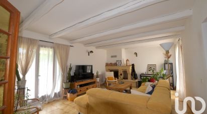 House 7 rooms of 157 m² in Poulx (30320)