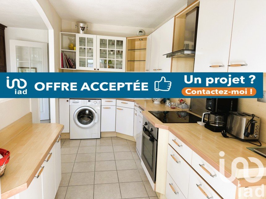 Apartment 3 rooms of 66 m² in Saint-Raphaël (83700)