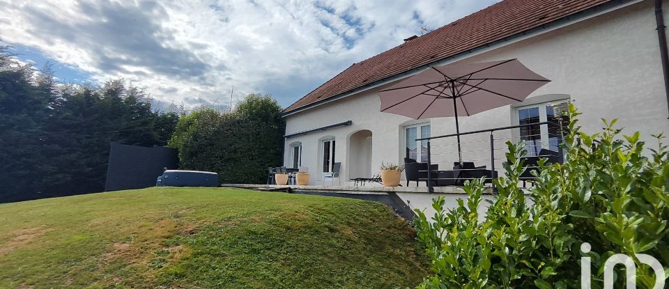 Maison 4 pièces de 152 m² à Saint-Vincent-Bragny (71430)