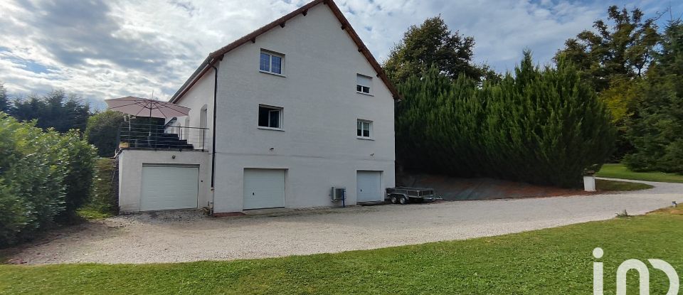 Maison 4 pièces de 152 m² à Saint-Vincent-Bragny (71430)