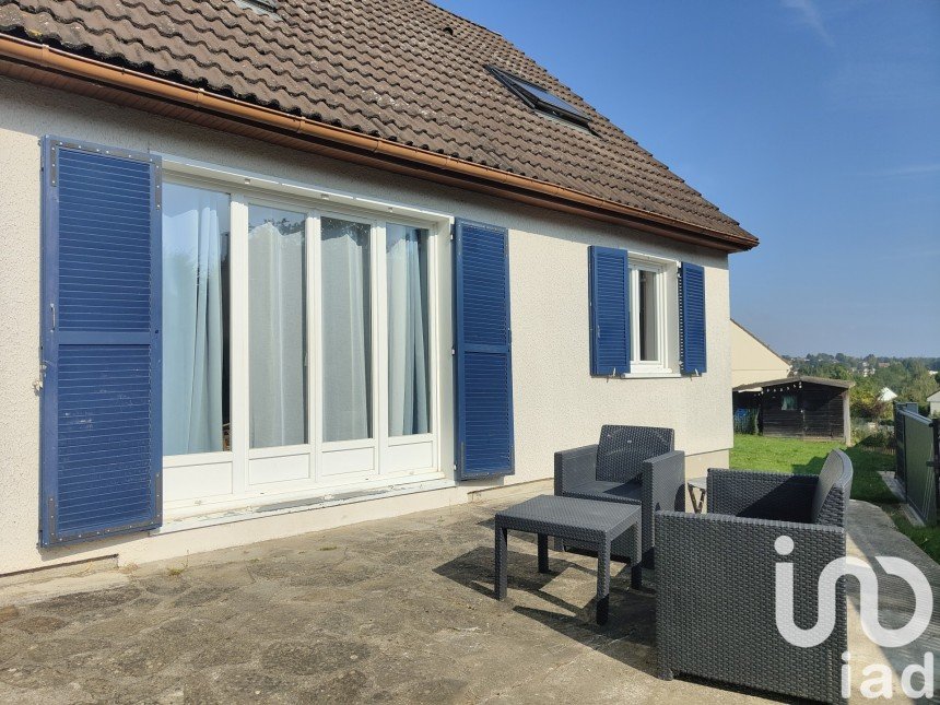 Maison 5 pièces de 93 m² à Saint-Arnoult-en-Yvelines (78730)