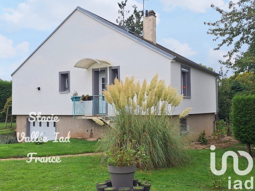 House 6 rooms of 98 m² in Saint-Sébastien-de-Morsent (27180)