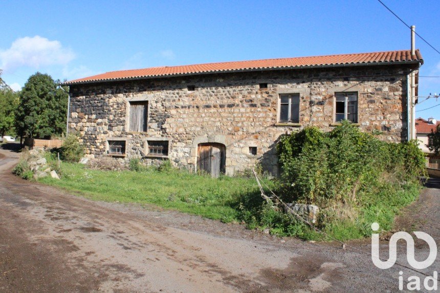 Maison 4 pièces de 85 m² à Saint-Arcons-de-Barges (43420)