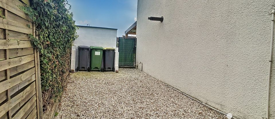 Maison 4 pièces de 76 m² à Douvrin (62138)