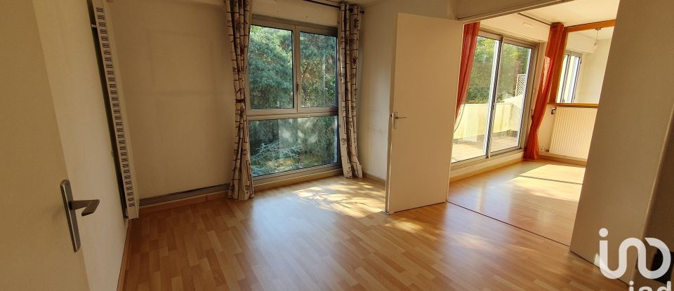 Appartement 4 pièces de 86 m² à Les Ulis (91940)