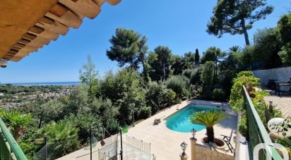 Maison 5 pièces de 111 m² à Cagnes-sur-Mer (06800)