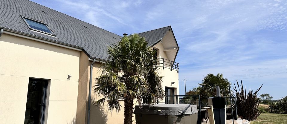 House 6 rooms of 147 m² in Montmartin-en-Graignes (50620)