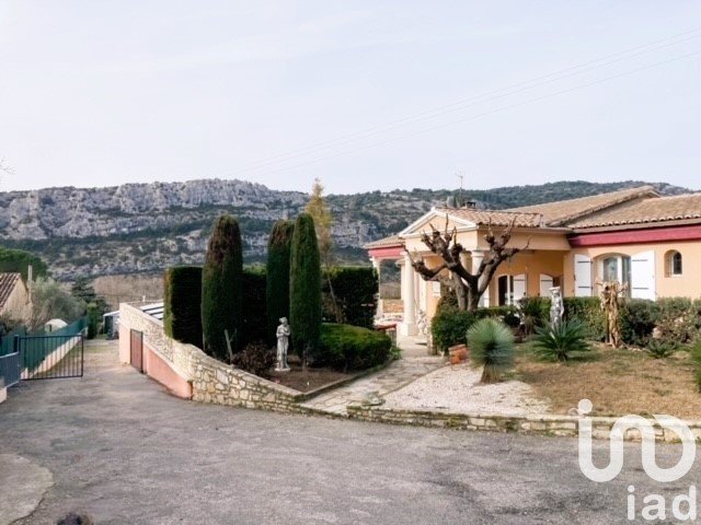 Traditional house 8 rooms of 184 m² in Saint-Martin-d'Ardèche (07700)