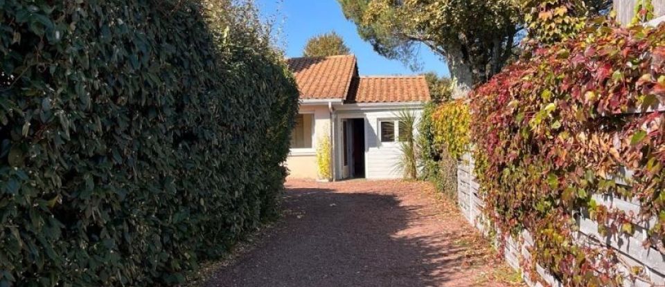 Maison 6 pièces de 155 m² à Saint-Médard-en-Jalles (33160)