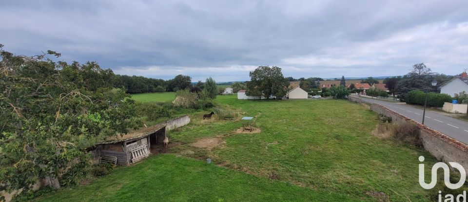 Mansion 8 rooms of 157 m² in Saint-Georges-de-Poisieux (18200)