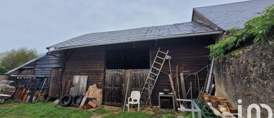 Demeure 8 pièces de 157 m² à Saint-Georges-de-Poisieux (18200)