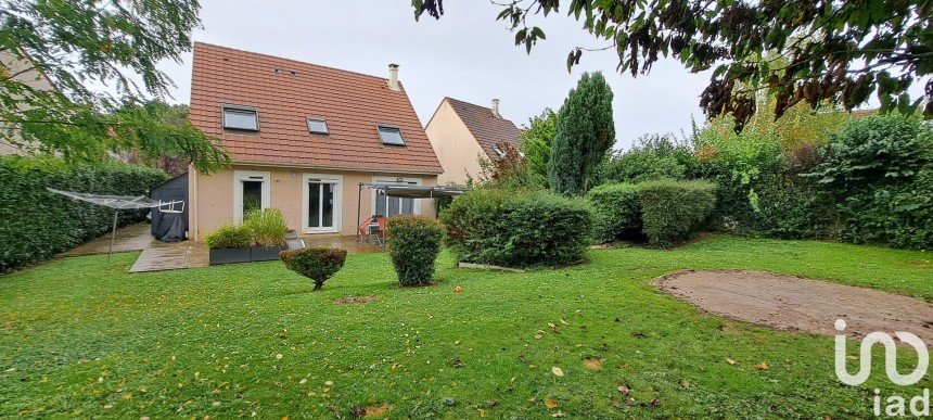 House 5 rooms of 113 m² in Menucourt (95180)