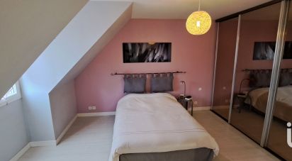 House 5 rooms of 113 m² in Menucourt (95180)