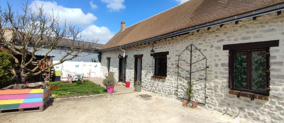 Village house 5 rooms of 160 m² in Louville-la-Chenard (28150)