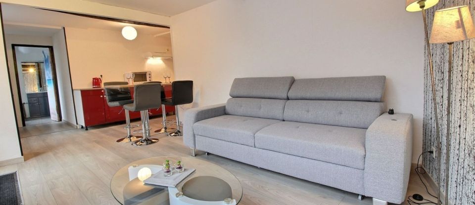 Maison 8 pièces de 160 m² à Saint-Clair-de-Halouze (61490)