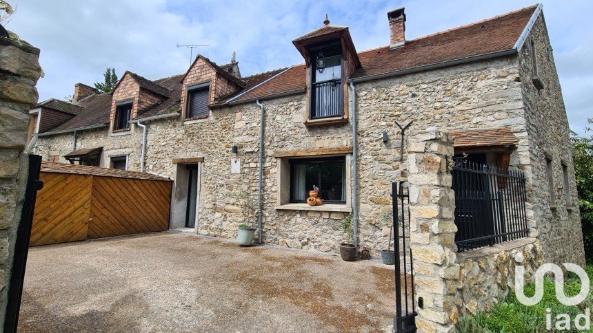 Village house 5 rooms of 127 m² in Saint-Yon (91650)